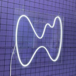 يافطة نيون
سن متضرر