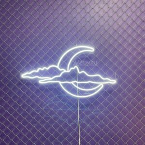 لافتة نيون هلال بالغيوم