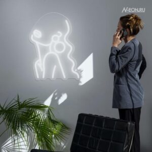 لافتة نيون بنية بتسريحة حلوة