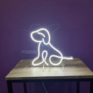 يافطة نيون چليبة