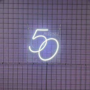 أرقام نيون للمناسبات 50