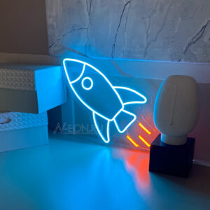 لافتة نيون "صاروخ"