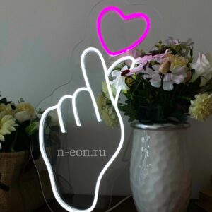 لافتة نيون 'إيد بلايك'